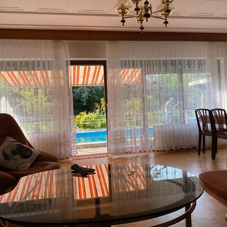 Ferienwohnung Mit Garten Пирмазенс Екстериор снимка