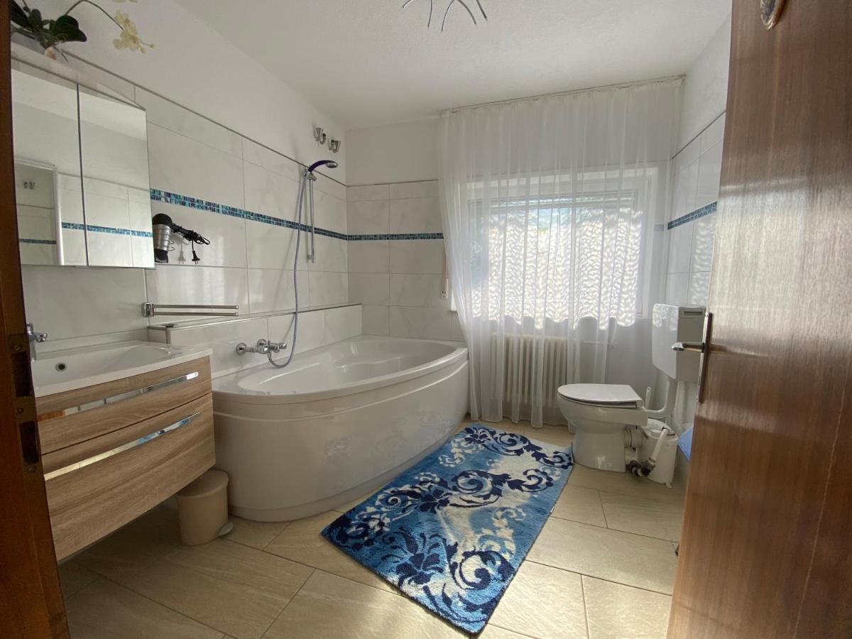 Ferienwohnung Mit Garten Пирмазенс Екстериор снимка