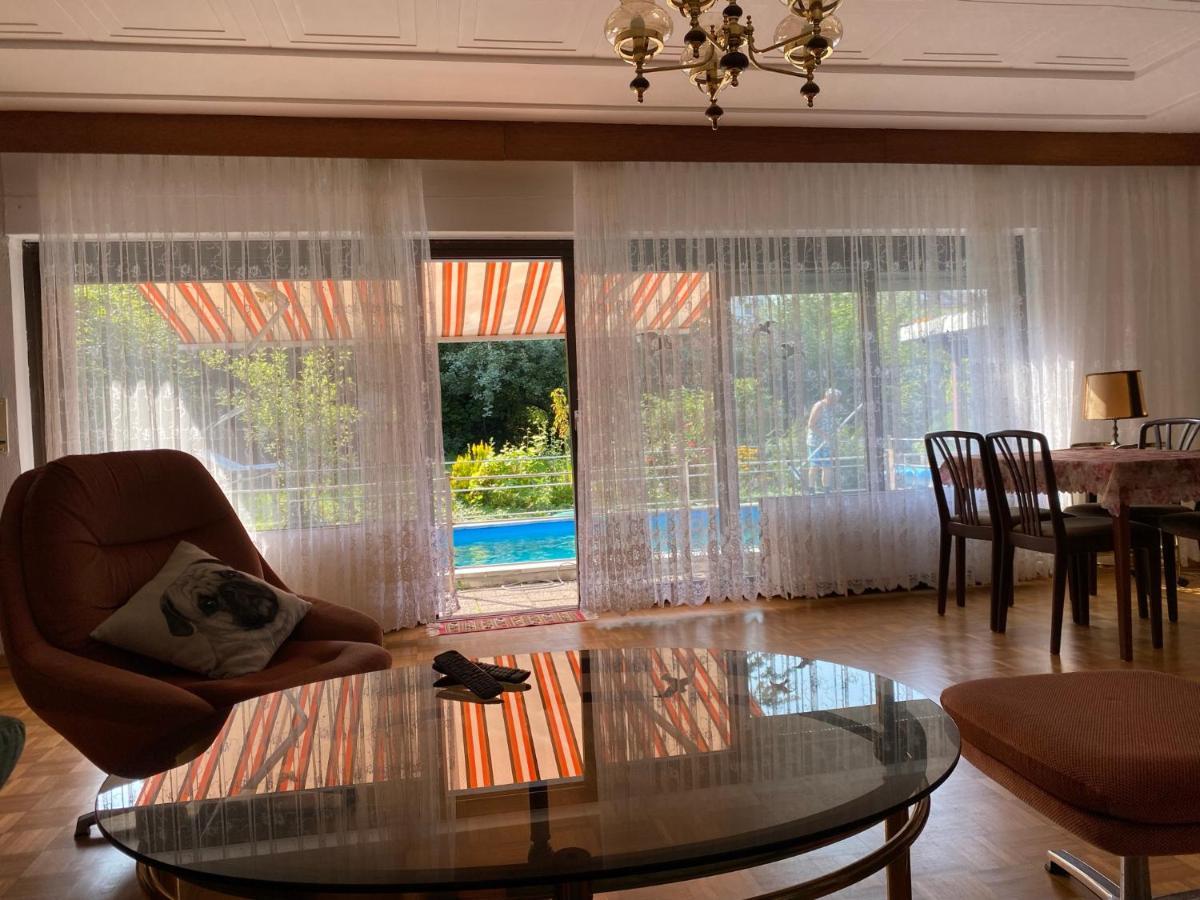 Ferienwohnung Mit Garten Пирмазенс Екстериор снимка